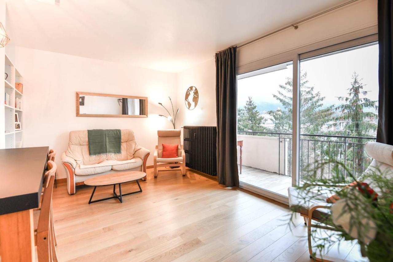 Nice Apartment With Balcony Very Close To The City Center アヌシー エクステリア 写真