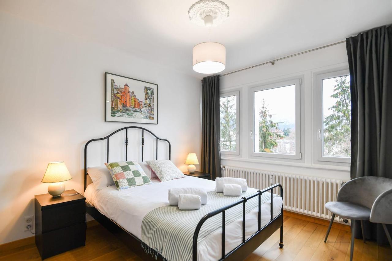 Nice Apartment With Balcony Very Close To The City Center アヌシー エクステリア 写真