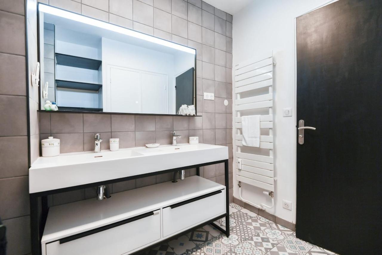 Nice Apartment With Balcony Very Close To The City Center アヌシー エクステリア 写真